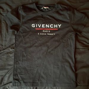 Hello! I’m selling a gently used Boys Givenchy shirt.